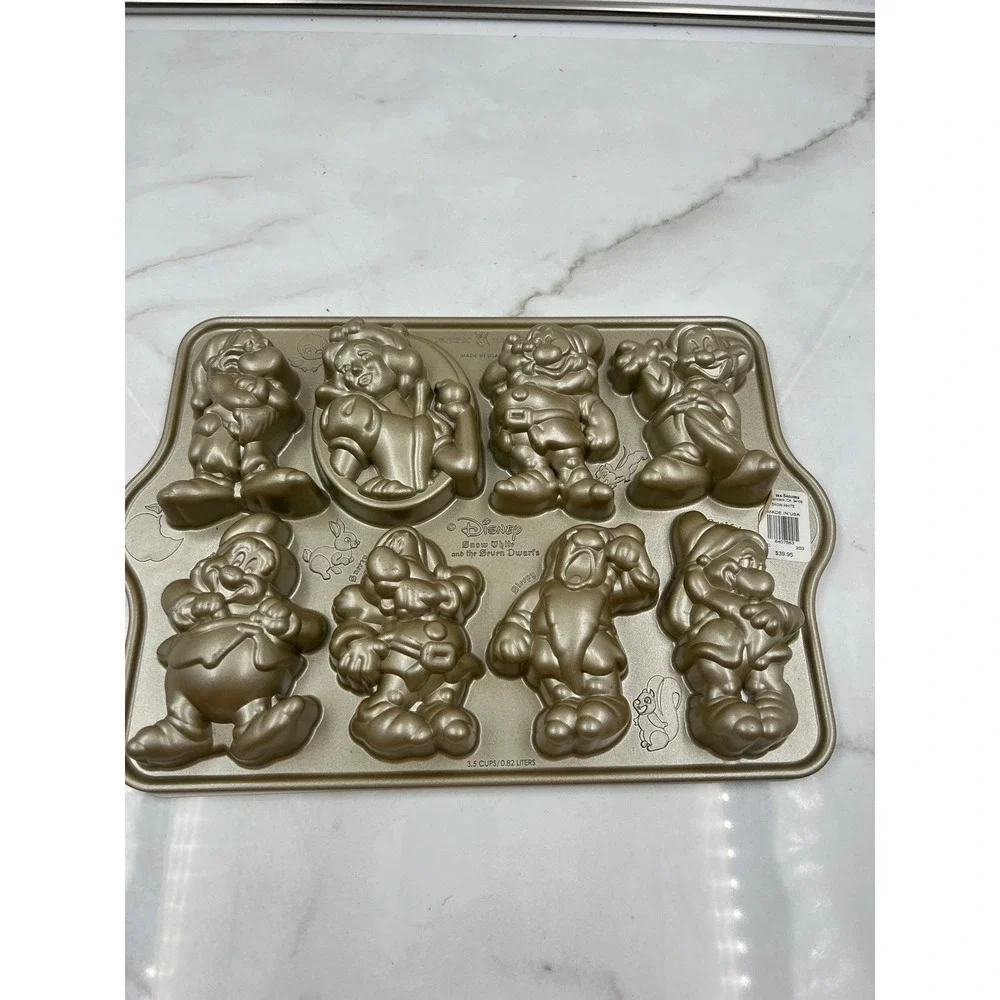 Williams Sonoma Disney Snow White Seven Dwarfs Cakelet Pan Nordic Ware New